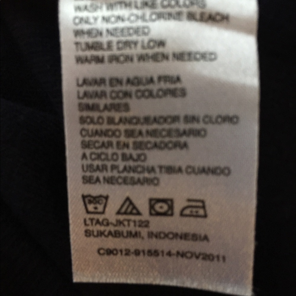 Vest - Picture 2 of 3